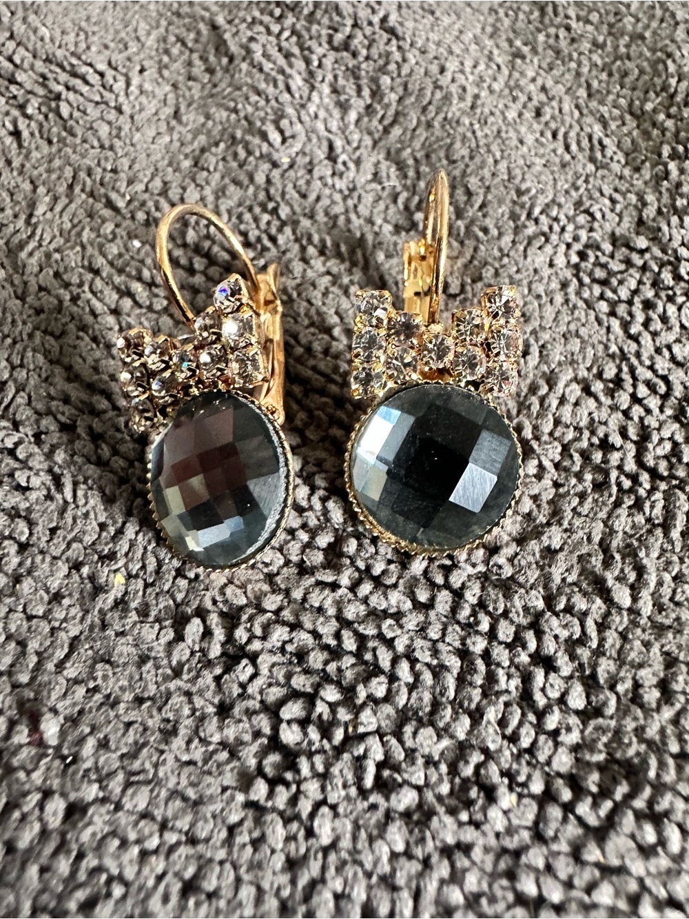 Black Brand Gold Bow Earrings with Faceted Black Stones